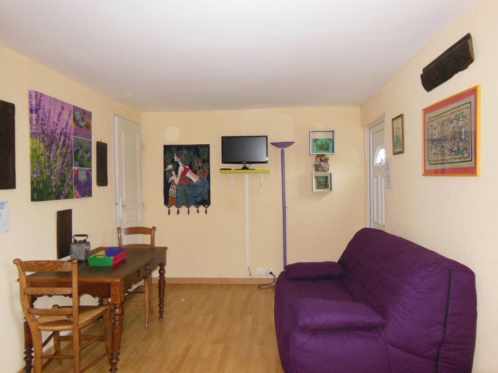 O Doux S'Home Ledenon Bilik gambar
